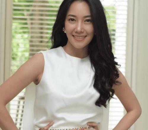 沃拉娜特·旺萨莞作为泰国的模特和演员拿到榜单的第一名,她不仅仅