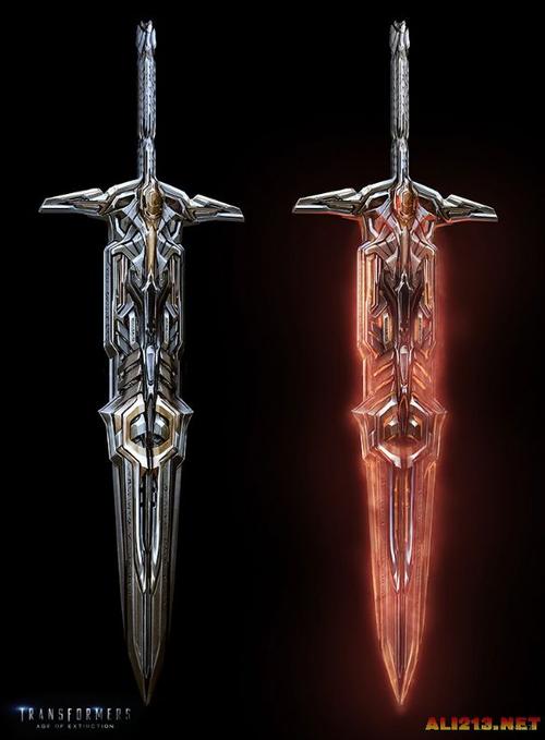 《变形金刚4》最新原画公布 手持巨剑威武霸气