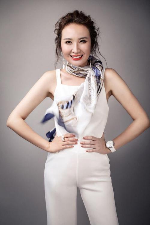 优购物李丹丹:全能主持人光环背后是坚持不懈的学习