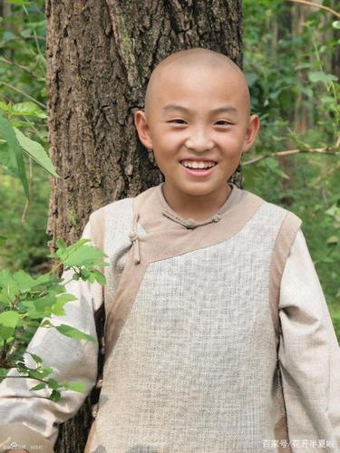 郑伟:2000年12月18日出生于北京,中国内地男演员,太帅