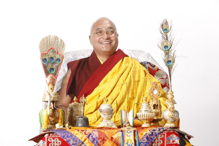 【点石成金】---更尕活佛为火石开光