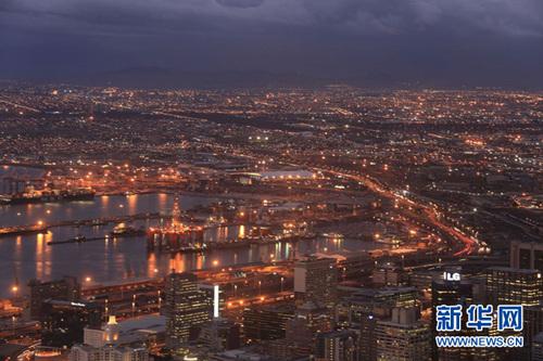 据南非媒体当地时间6月6日报道,受疫情影响,南非经济低迷,失业率已达