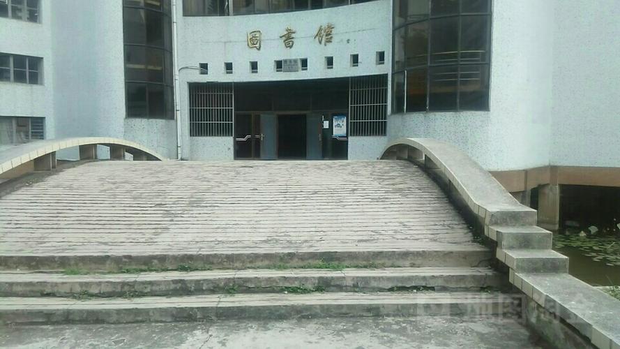 广西壮族自治区南宁市西乡塘区明秀西路100号广西财经学院明秀校区内