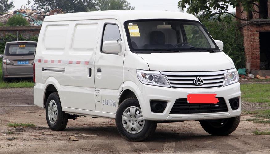 东风越野车拉货怎么样拉货面包车