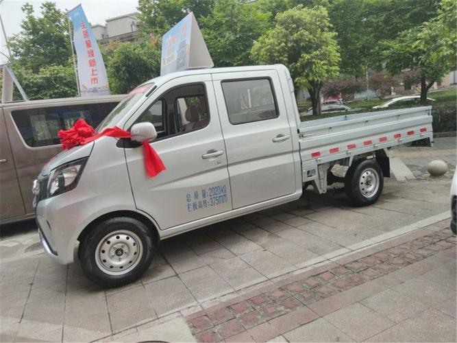 一部长安小卡双排一年能增多少钱长安星卡双排