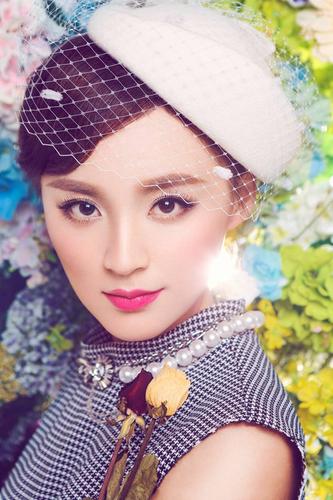 毛林林花中唯美写真图片