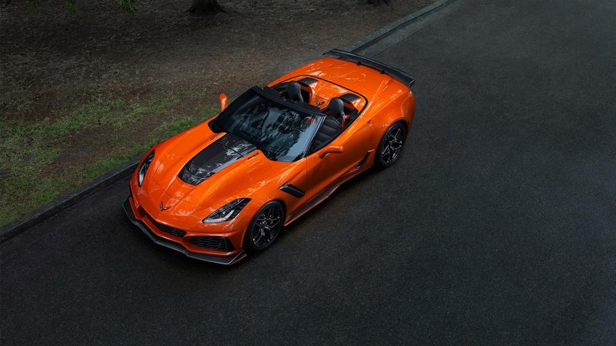 第八名是克尔维特的zr1 convertible,最高时速是340公里每小时,价格是