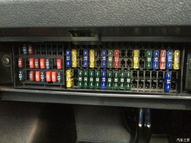 14款骚绿polo自舒提车作业 自己换多功能方向盘