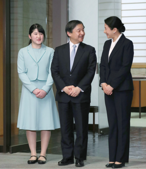 从外交官到日本皇后,雅子有才有貌还会穿,不愧天皇这么喜欢她