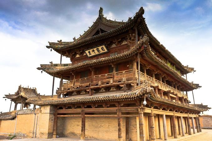 玉皇阁建筑群位于云龙县