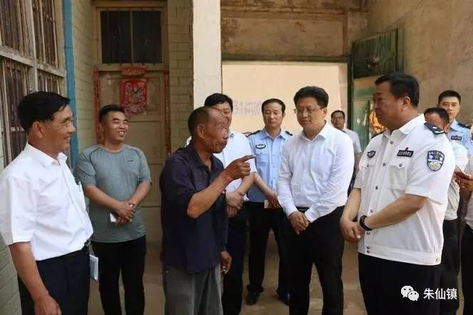市领导许方军到朱仙镇检查脱贫攻坚工作:打赢输不起的