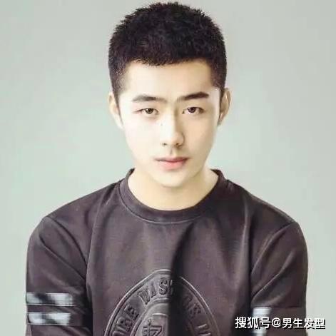 男生别留"锅盖头"了,这4款短发才适合夏天剪,清爽帅气显精神_发型