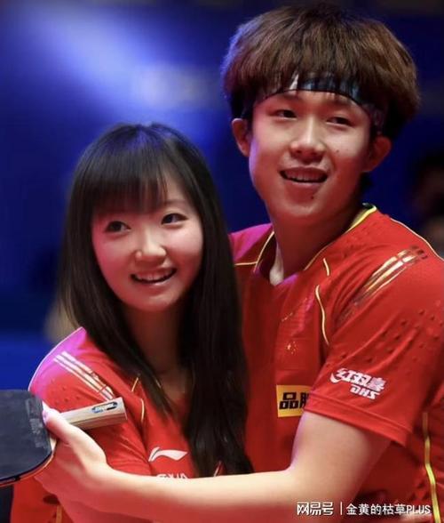 网友给孙颖莎p长发齐刘海配qq脸好萌穿运动服气场却不输