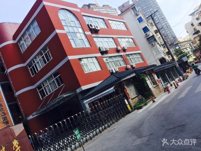 无锡市东林中学总部校门图片 - 第2张