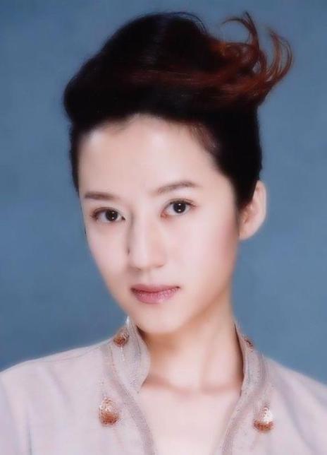 热点 商城 登录 app下载 扫码下载app 选座更优惠 鲍莉 li bao 导演