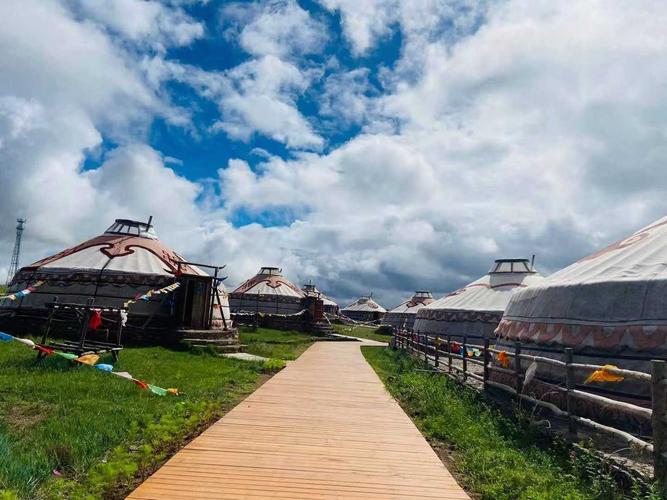 【原创】草原上的红格尔敖包