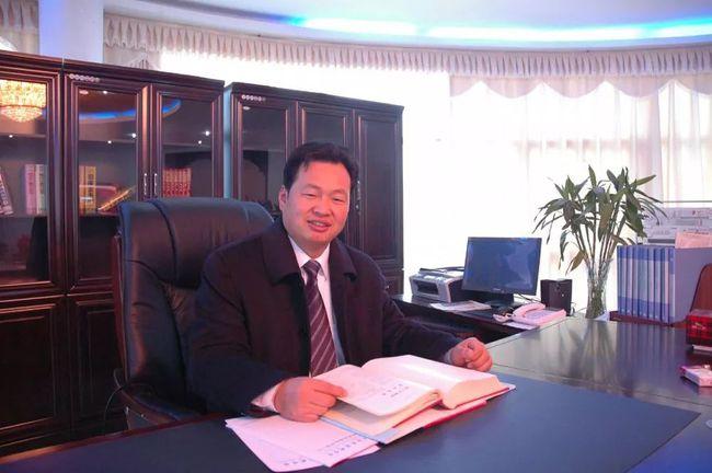 《等着春风等着你》平舆县蓝天芝麻小镇董事长冯志合