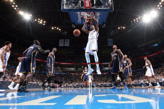 图文-[常规赛]步行者93-104雷霆 杜兰特霸气暴扣