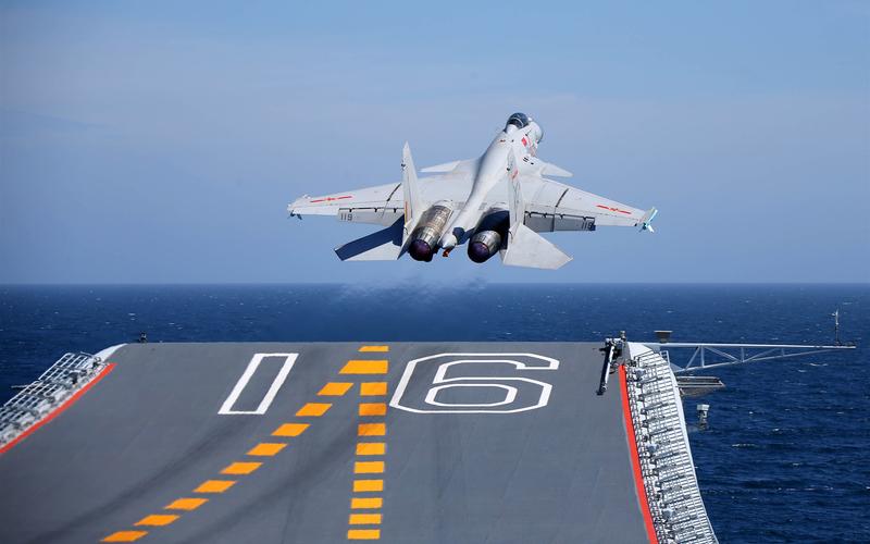 壁纸 沈阳歼-15战斗机从航母起飞 3840x2160 uhd 4k