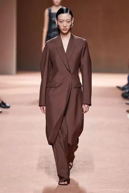 2021春夏女装流行色彩趋势赏析