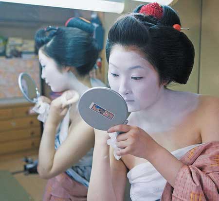 日本京都惊叹艺妓舞动的身影