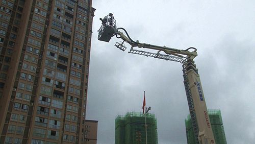 宜宾筠连:第一台消防救援登高平台车即将投入使用_fororder_高空操作