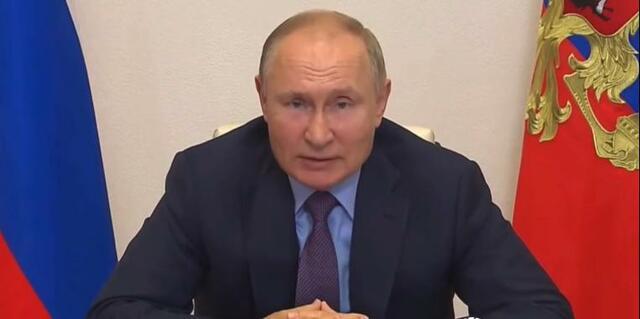 俄罗斯总统普京在直播节目中解释自我隔离原因