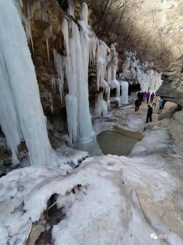 兴平拍客:礼泉羊尾巴沟冰瀑,冰清玉洁人间仙境