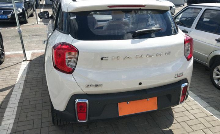 北汽昌河 2016款 北汽昌河q35 1.5l 手动炫智版