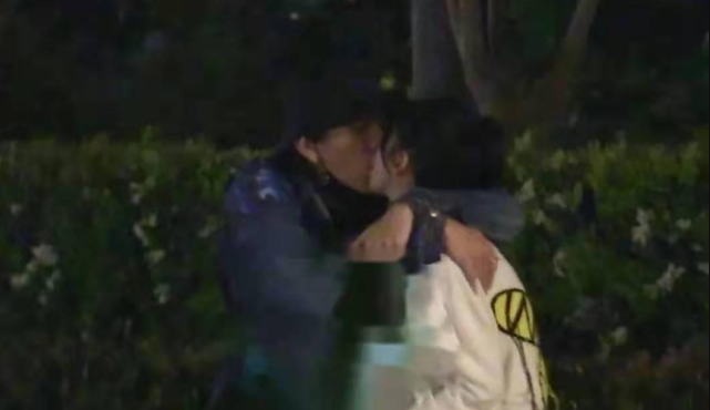 "情场浪子"王大陆,强吻助理揩油女星,如今与离异少妇