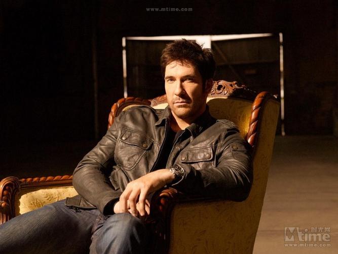 迪伦·麦克德莫特(dylan mcdermott)来自:康涅狄格州《美国怪谭》男