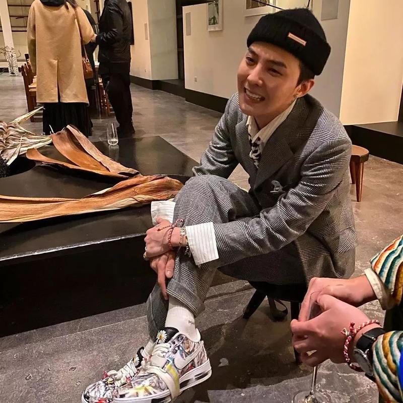 权志龙 x 耐克af1联名2.0官网链接曝光,速度