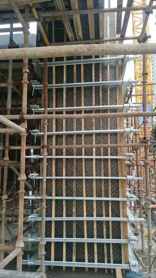 厂家供应方柱紧固件模板紧固件那家好抱箍件