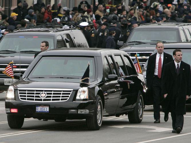 小布什总统凯迪拉克dts
