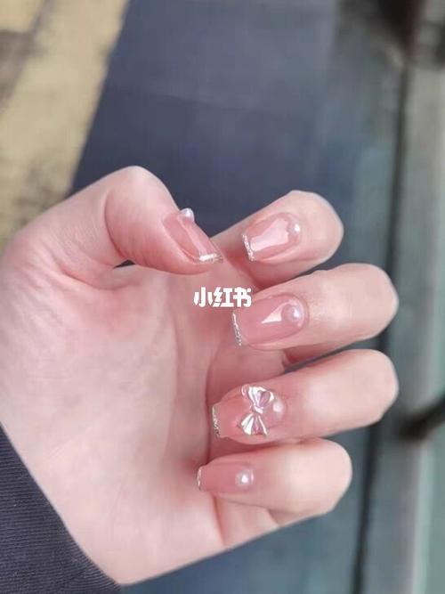 冰透果冻胶搭配极光蝴蝶结美甲_穿搭_果冻_极光_蝴蝶结美甲_美甲_淘宝