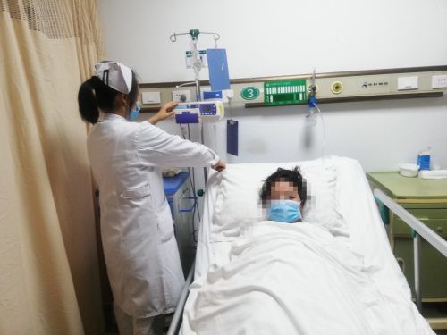 喝十几瓶啤酒加洋酒红酒,30岁女子进了重症监护室