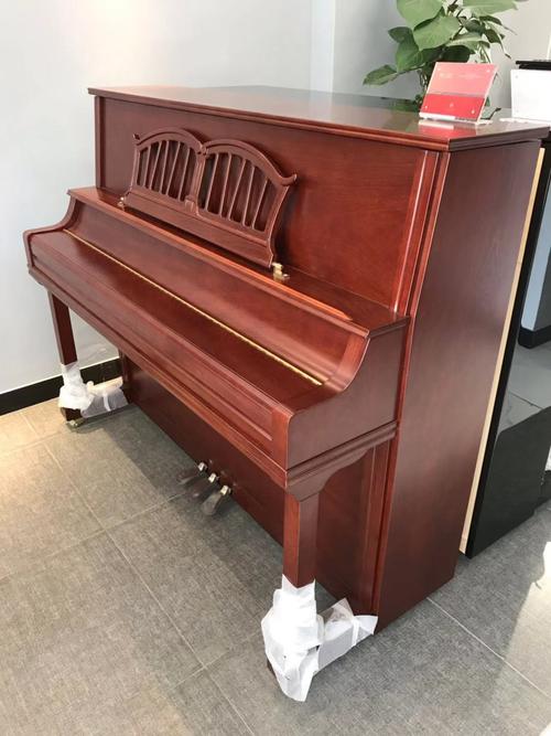 成都七家实体全新正品海伦钢琴精品系列h122钢琴