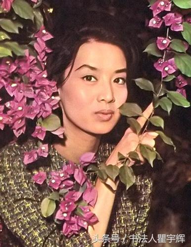 风姿绰约,气质清雅,影坛第一代玉女偶像,尤敏14张老照片欣赏
