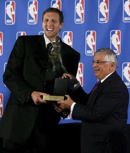 7,2006-07赛季的常规赛mvp:德克-诺维茨基,又一位获得常规赛mvp的国际