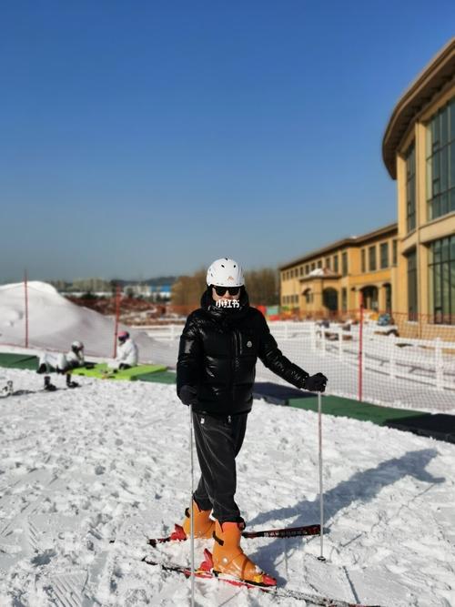 滑雪 威海地中海雪场_休闲玩乐_滑雪_海地_地中海游乐园攻略_游乐园