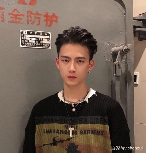 浓密长发,真是羡慕死我了,如果你的头发的发量比较少