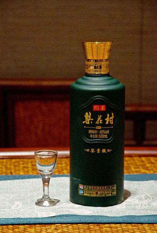 梨花村柔和酒(洋河股份)好喝不上头,健康饮酒新主张