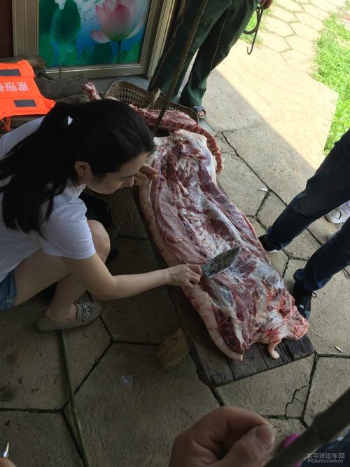 女汉子分肉,  舒服