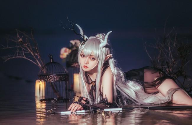 cos正片明日方舟闪灵泳装cos静谧午夜超还原唯美cn斯文文文文