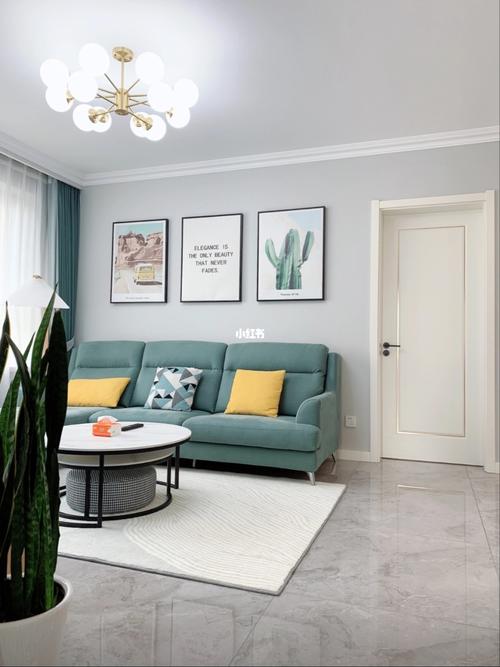 相信大家装修时最关注的就是乳胶漆的颜色,搭配一点颜色才更有新家的