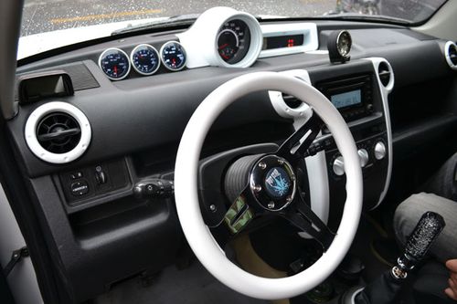 上海实体店改装酷熊赛车仪表,油温/油压/电压/水温/真空表包安装