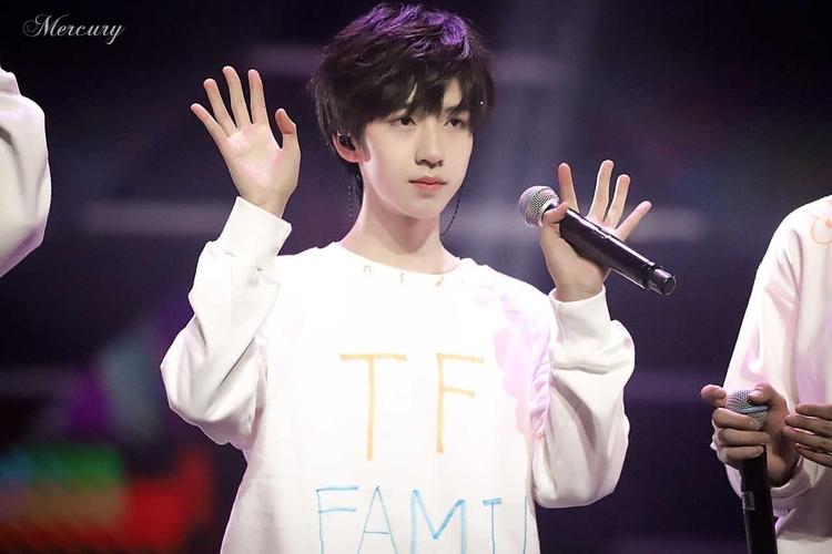 时代少年团贺峻霖 - 堆糖,美图壁纸兴趣社区