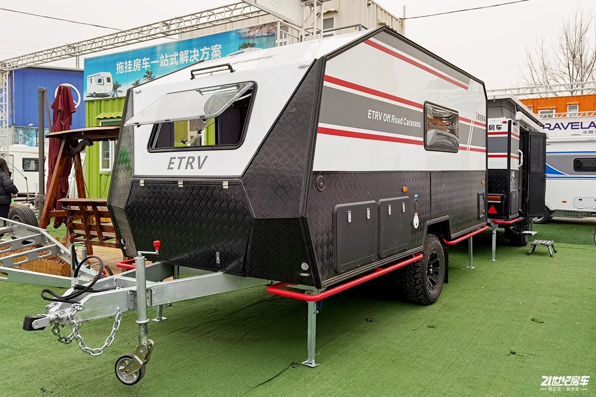 178万元起爱旅al16系列越野拖挂房车北京房车展发布