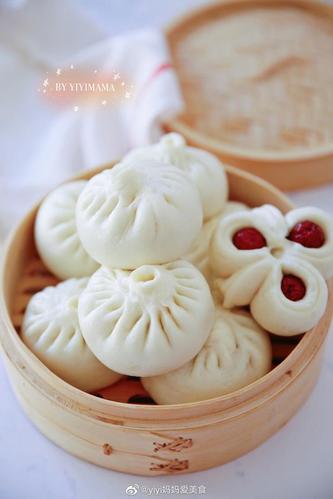 不会发面不要紧,用自发粉蒸美味大包子,实在太省事了!