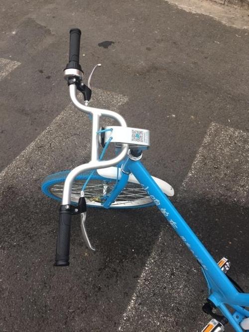 男子骑共享单车摔倒后突发脑梗 谁的责任?